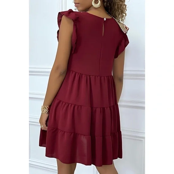 NWT Le Lis Burgundy Tiered Lined Ruffle Side Zip Back Button Easy to Wear Dress - Picture 3 of 10